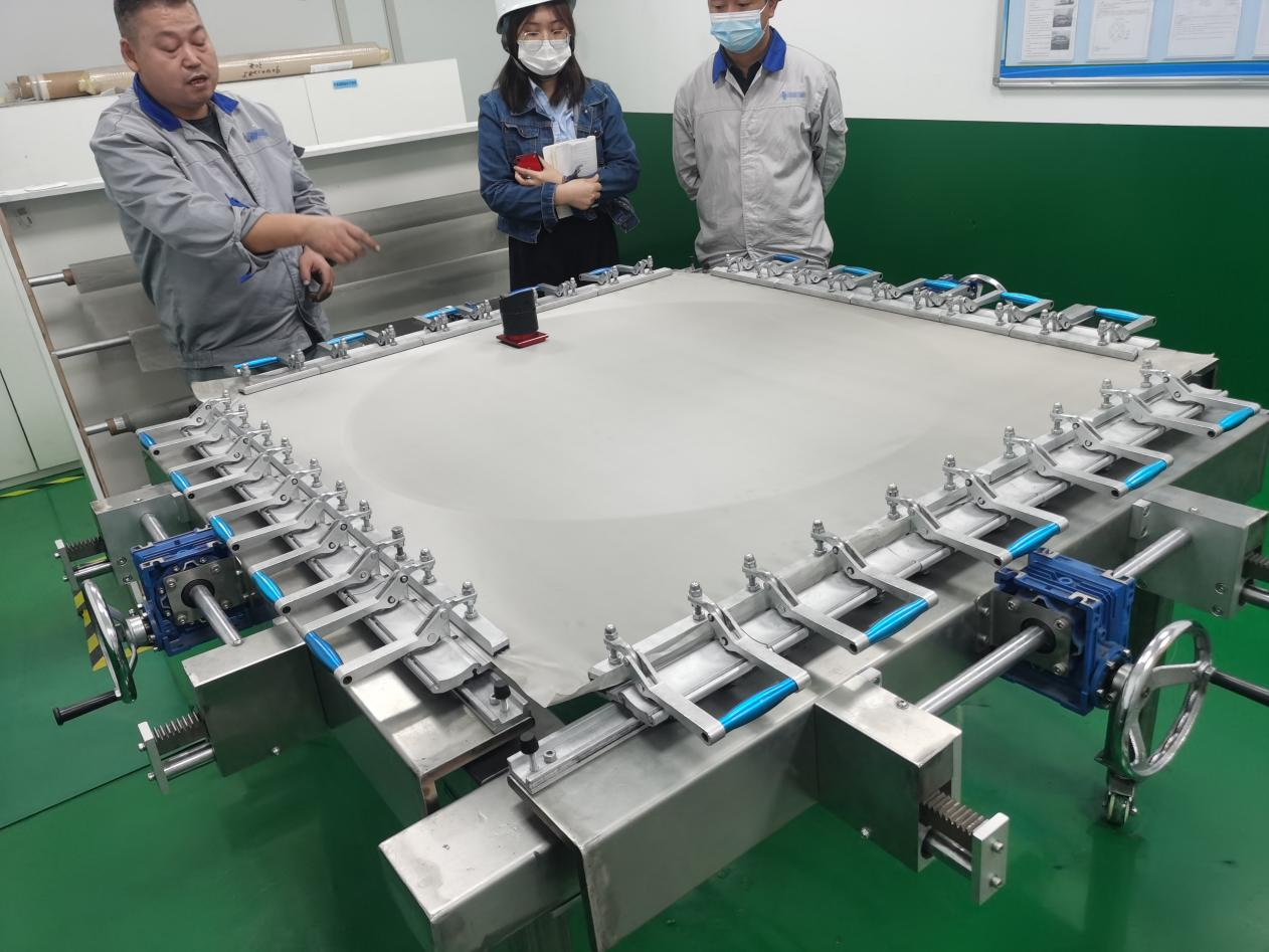 電動汽車鋰電行業(yè)高頻振動篩用網(wǎng).png